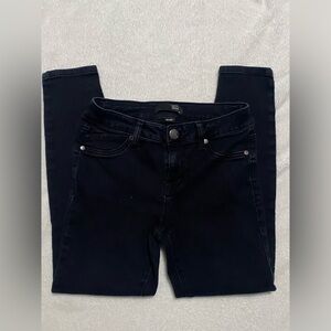 1822 Denim Black Dark Wash Jeans